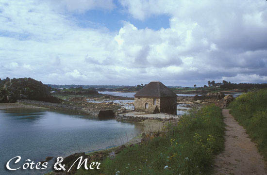 Moulin  mare de Birlot (Ile de Brhat)