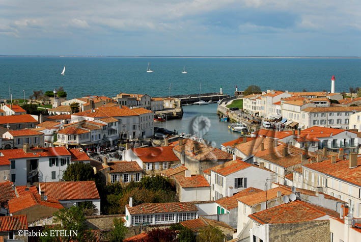 Saint Martin de R (Charente Maritime)