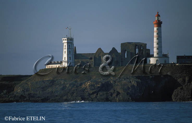 Pointe Saint Mathieu, vue de la mer(Finistre)