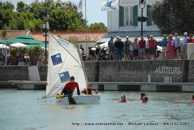 Sauvetage dans le port