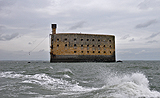 Fort Boyard entre les iles d'Aix et Oléron